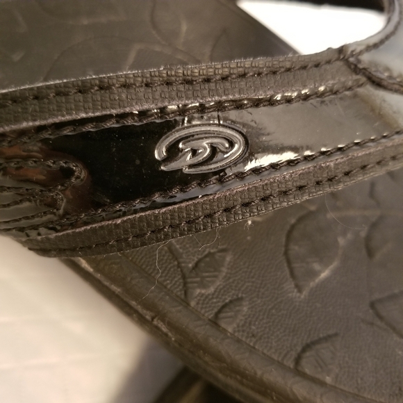 DR SCHOLL'S VENUS BLACK PATENT FLIP FLOP SANDALS WOMEN SZ 7 - Picture 5 of 8